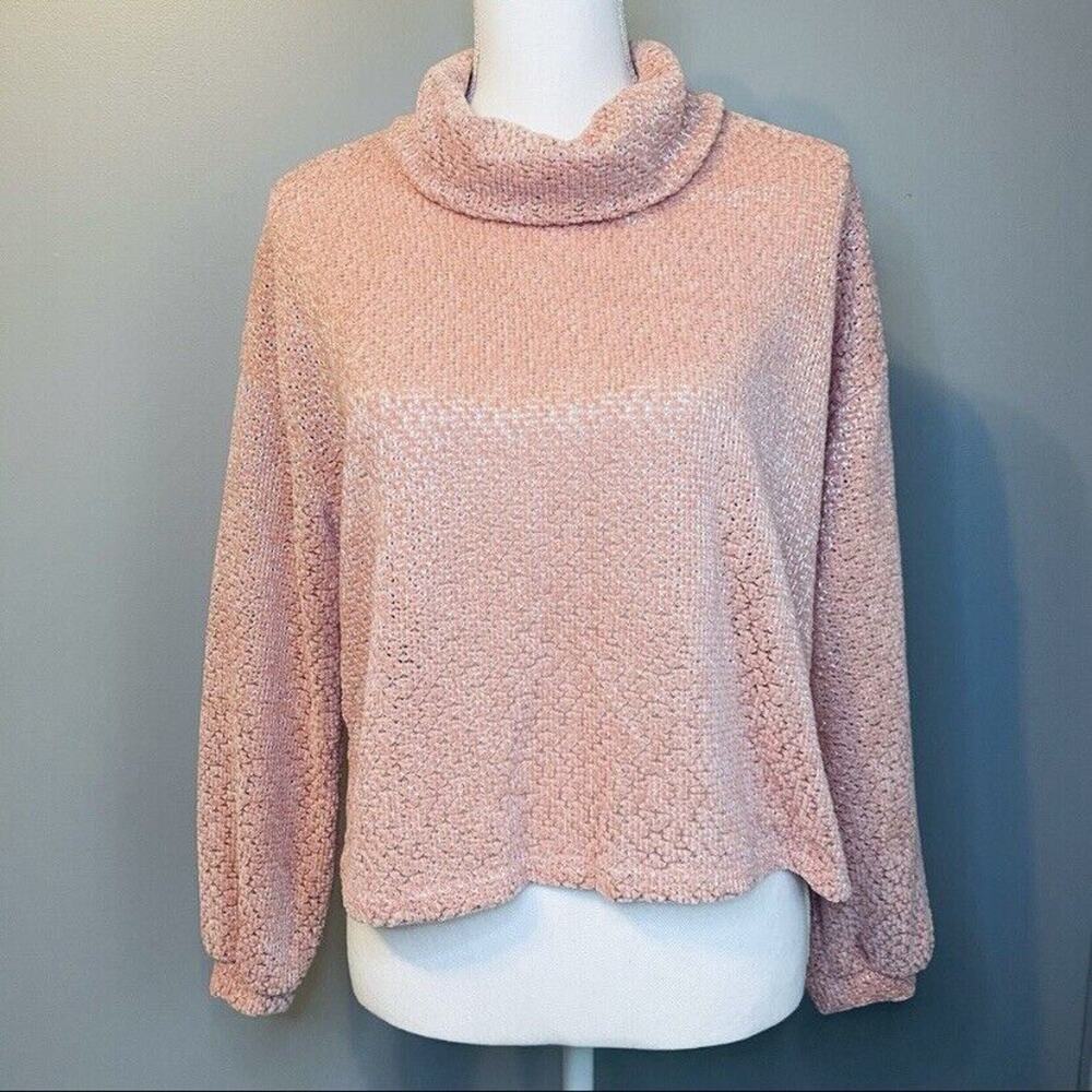 NWOT Candies Turtleneck Crop Sweater Pink